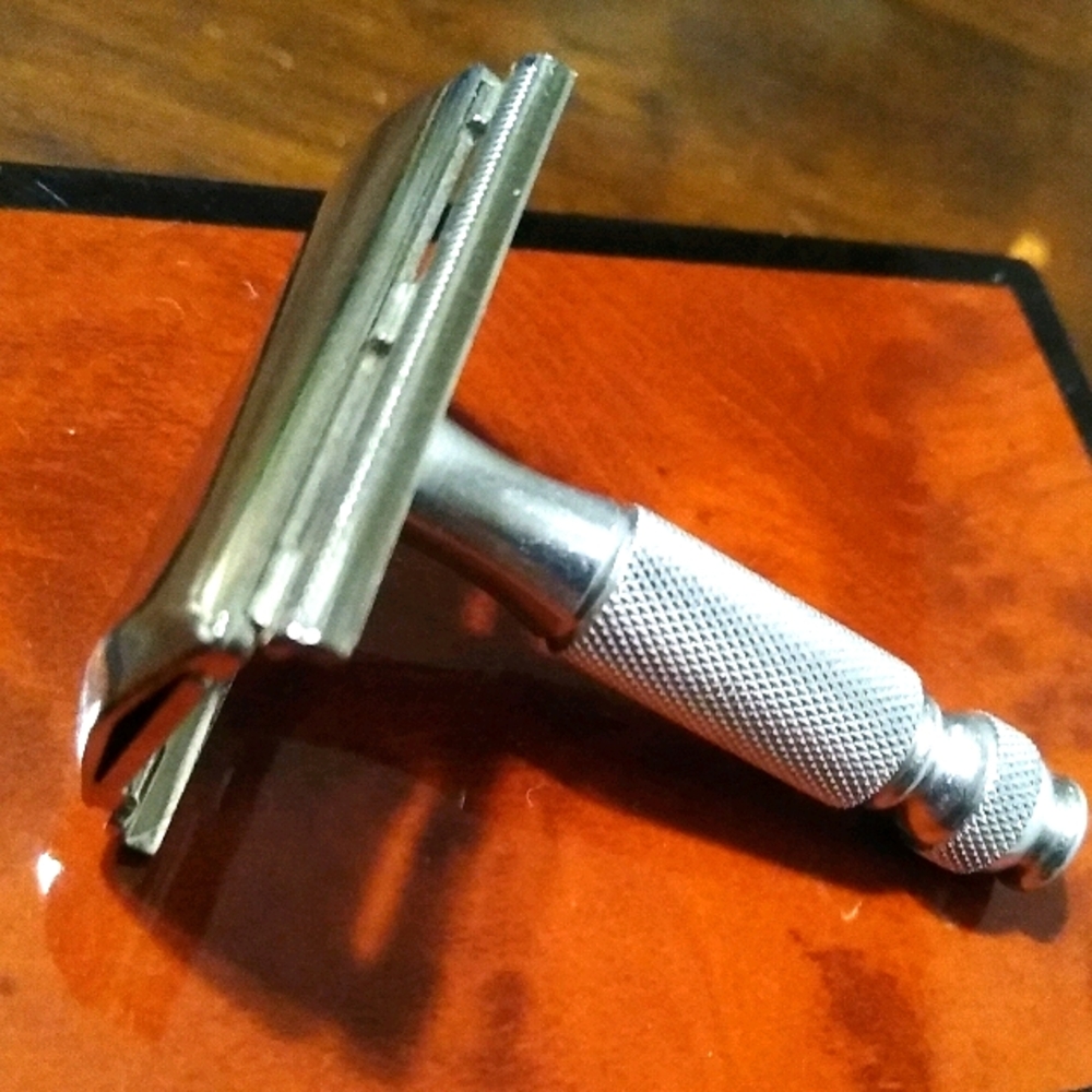 📦vintage box:1950's VINTAGE mini travel GILLETTE - Picture 5 of 16